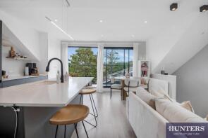 63c, Cranhurst Road, London NW2 4LL