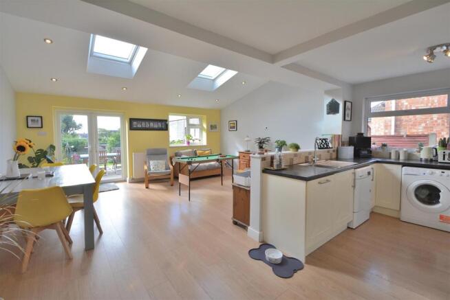 Open Plan Dining Kitchen