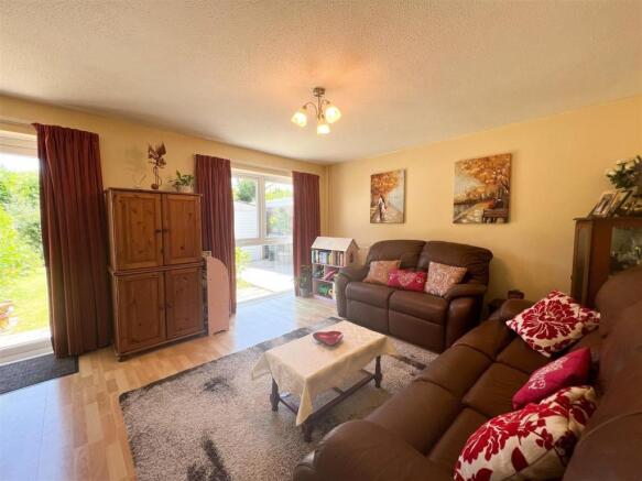 Lounge / dining room