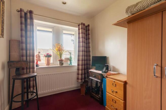 4 bed Detached for sale Image 7