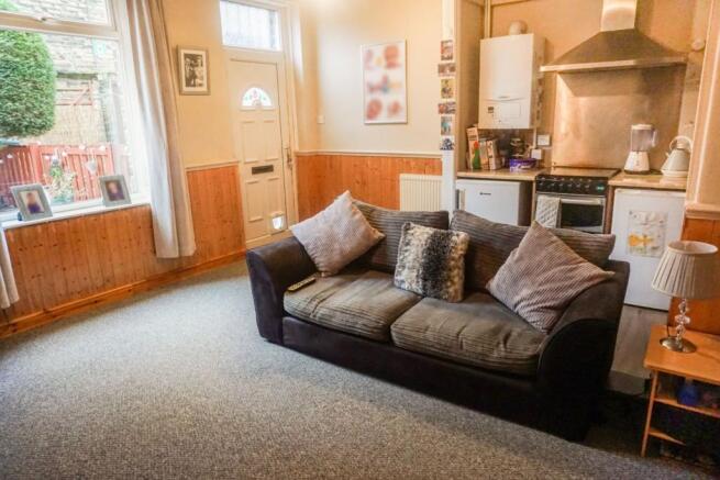 Lounge / Kitchen