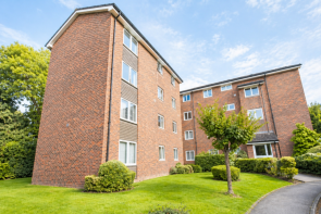 Flat 17, Littleton House, Somers Close, Reigate RH2 9DS