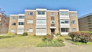 7, Clandon House, Queens Road, Frinton-on-sea CO13 9BP