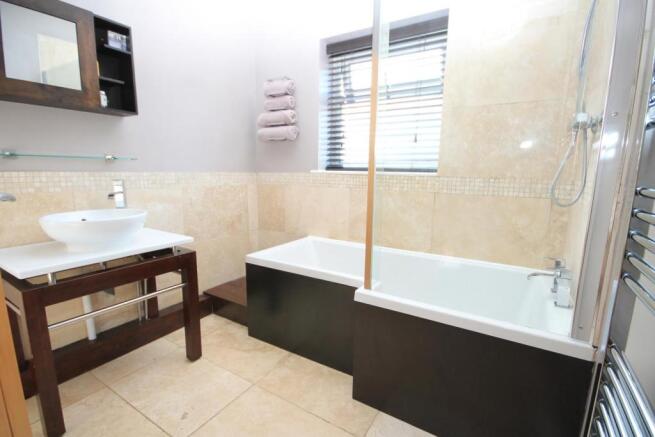 BATHROOM/W.C.