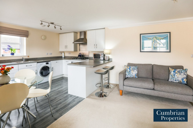 Open Plan Dining Lounge & Kitchen