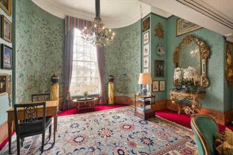 Academy Gardens, Duchess of Bedfords Walk, London, W8