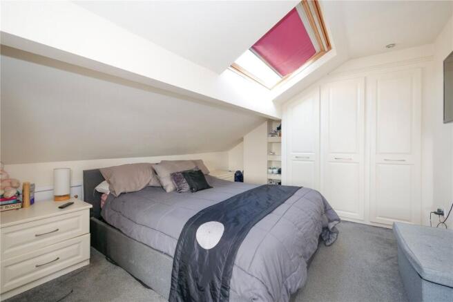 4 bed Semi-Detached for sale Image 11