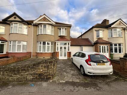 Hyland Way, Hornchurch