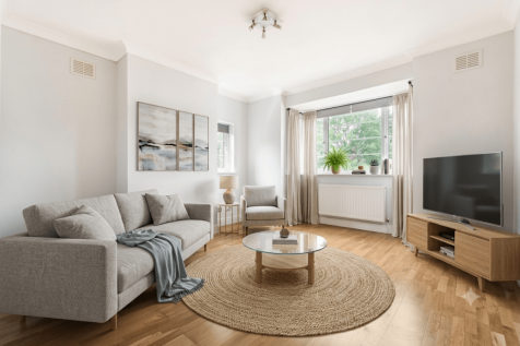 The Orchard, Oakwood, London, N14