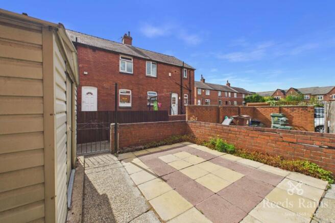 3 bed Terraced for sale Image 11