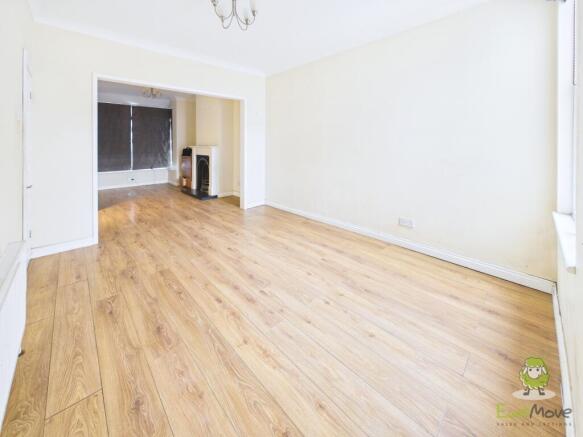 CAM01543G0-PR0174-STILL004