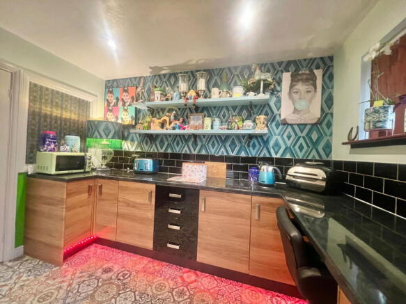 3 bed Detached Bungalow for sale Image 8