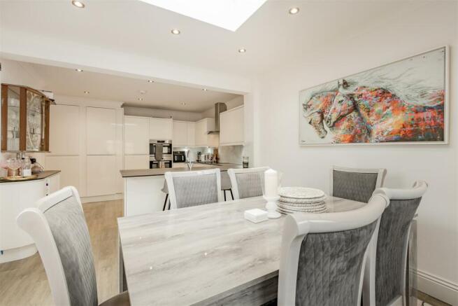 8572549-interior08.jpg