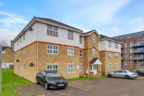 75, Montana Gardens, Lower Sydenham, London SE26 5BG
