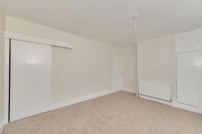 3 bed Terraced for sale Image 11