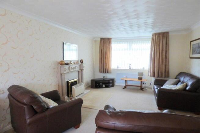 Lounge 2