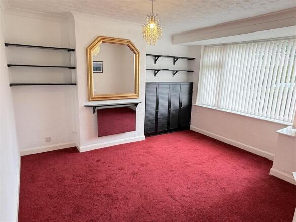 3 bed Semi-Detached for sale Image 7