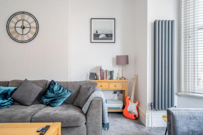 2 bed Apartment for sale Image 4