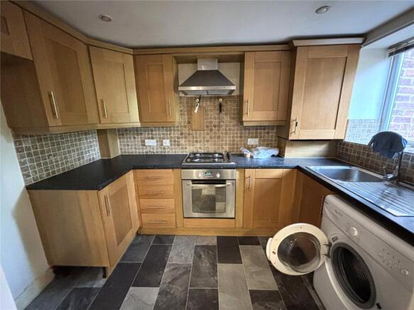 10 bed Semi-Detached for sale Image 5