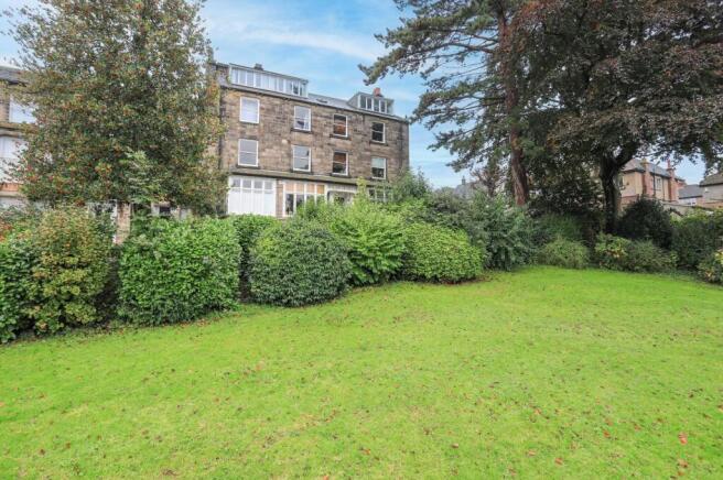 2 bed Apartment for sale Image 10