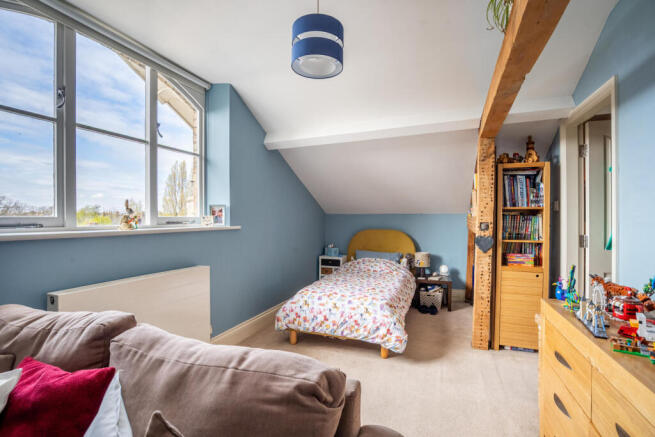 2 bed Penthouse for sale Image 9