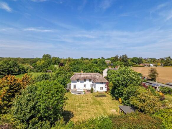 The Thatched Cottage5.jpg