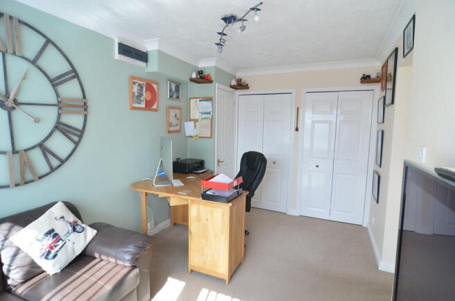 Photo 12