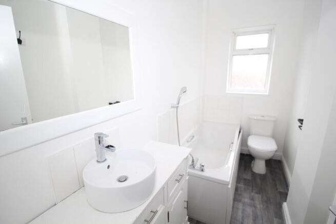 2 bed Terraced for sale Image 10
