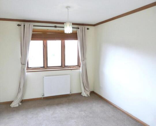 2 bed Semi-Detached to rent Image 5