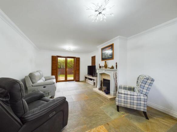 SITTING ROOM