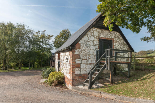 Little Barn Retre...
