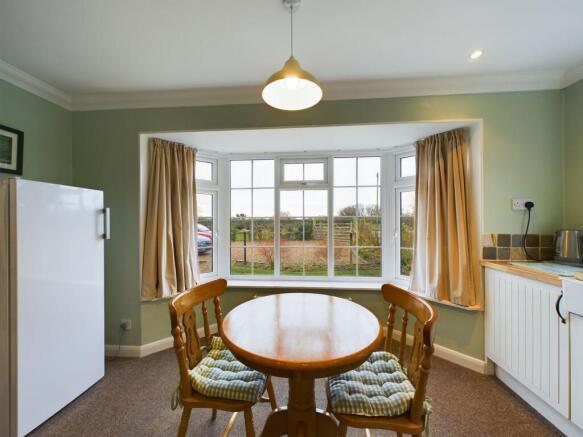 3 bed Detached Bungalow for sale Image 7