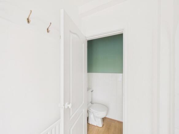 3 bed Terraced for sale Image 8