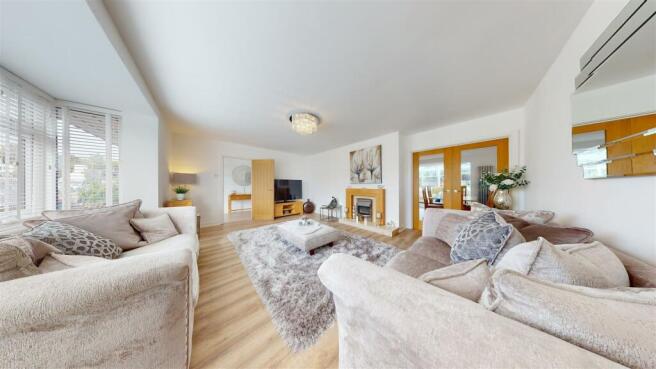 Robinswood-Crescent-09272022_151753.jpg