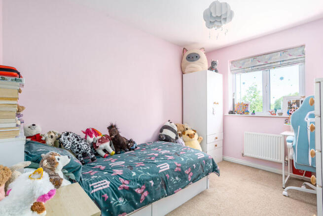 4 bed Detached for sale Image 11