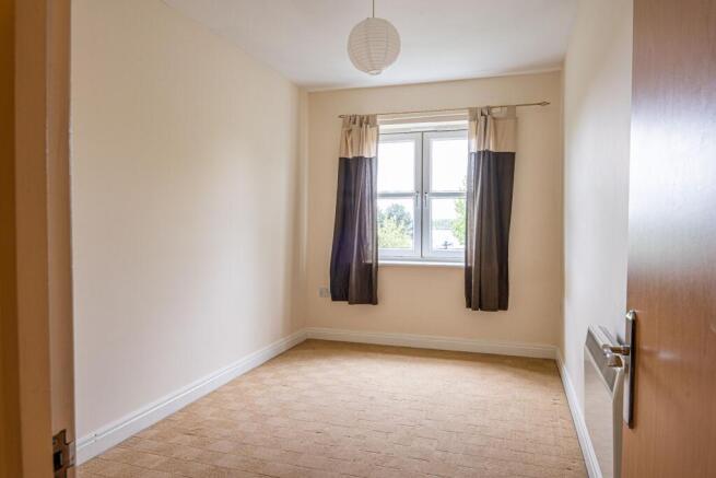 2 bed Apartment to rent Image 6