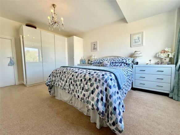 2 bed Bungalow for sale Image 6