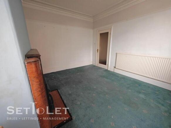 WhatsApp Image 2025-04-18 at 12.56.05 (10).jpeg