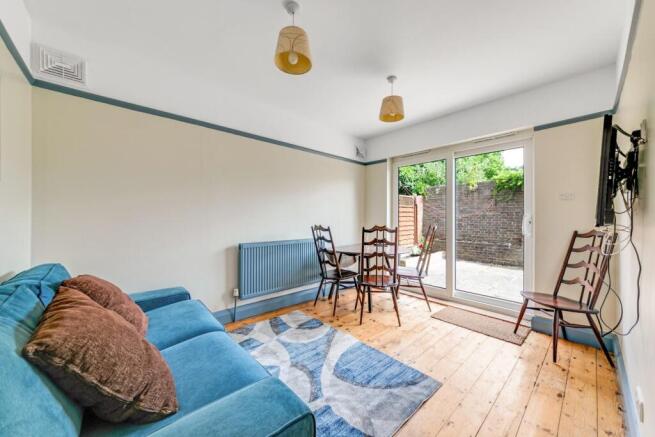 86536-JM-PropWorld-11 CHESEMAN COURT -1.jpg