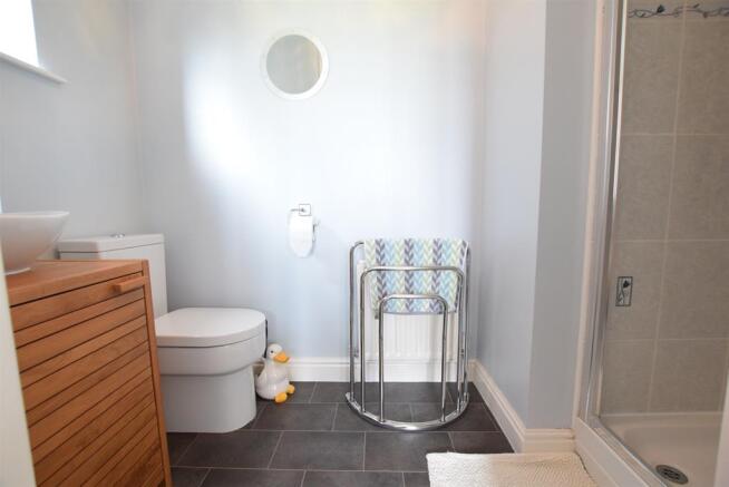 en-suite master