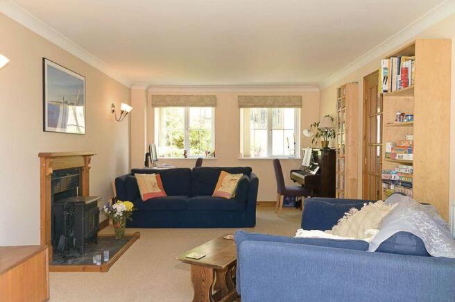 Lounge from Fr...
