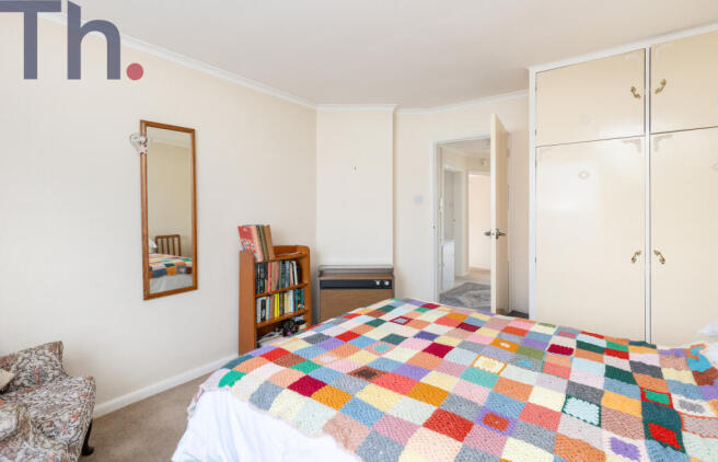 Bedroom 1 (2)