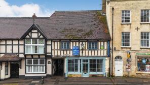 8, The George, Winchcombe, Cheltenham GL54 5LJ