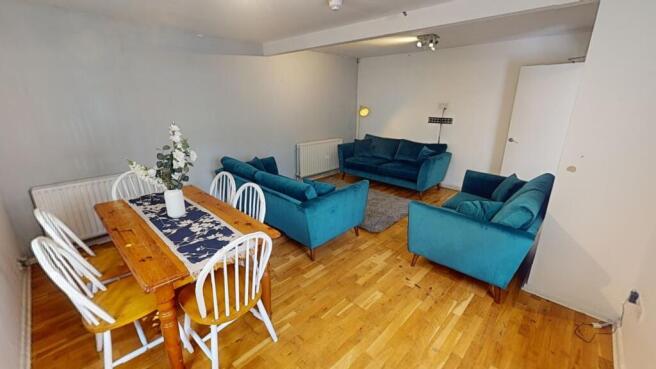 10 Tennyson Living area
