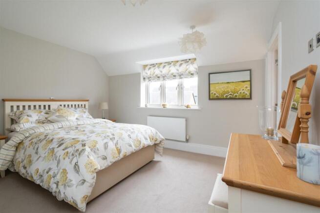 6 Hall Farm Court_072.jpg