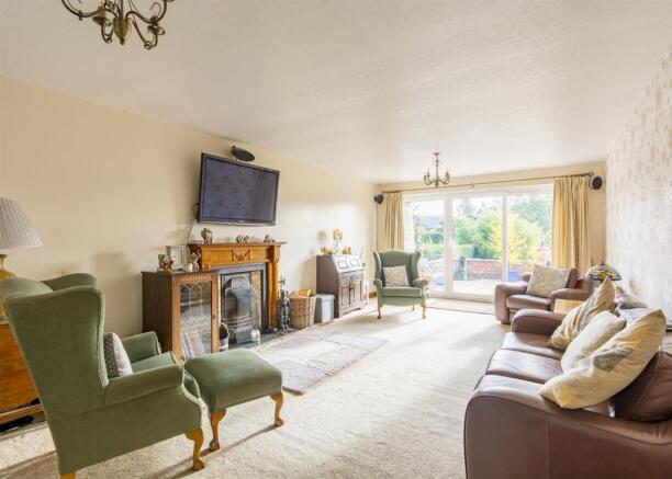 Lounge/Sitting Room