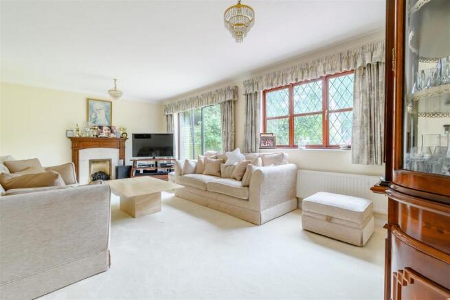 8469923-interior20.jpg