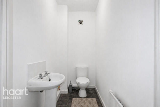 5-bed semi-detached on Englewood Close, Leicester, £300,000