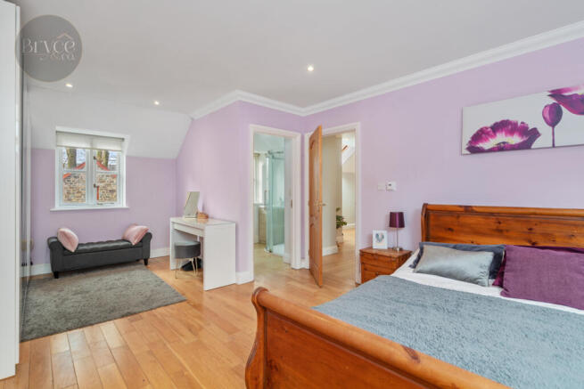 Haylett Lodge  -34