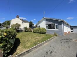 1, Hunters Park, New Hedges, Tenby SA70 8TP